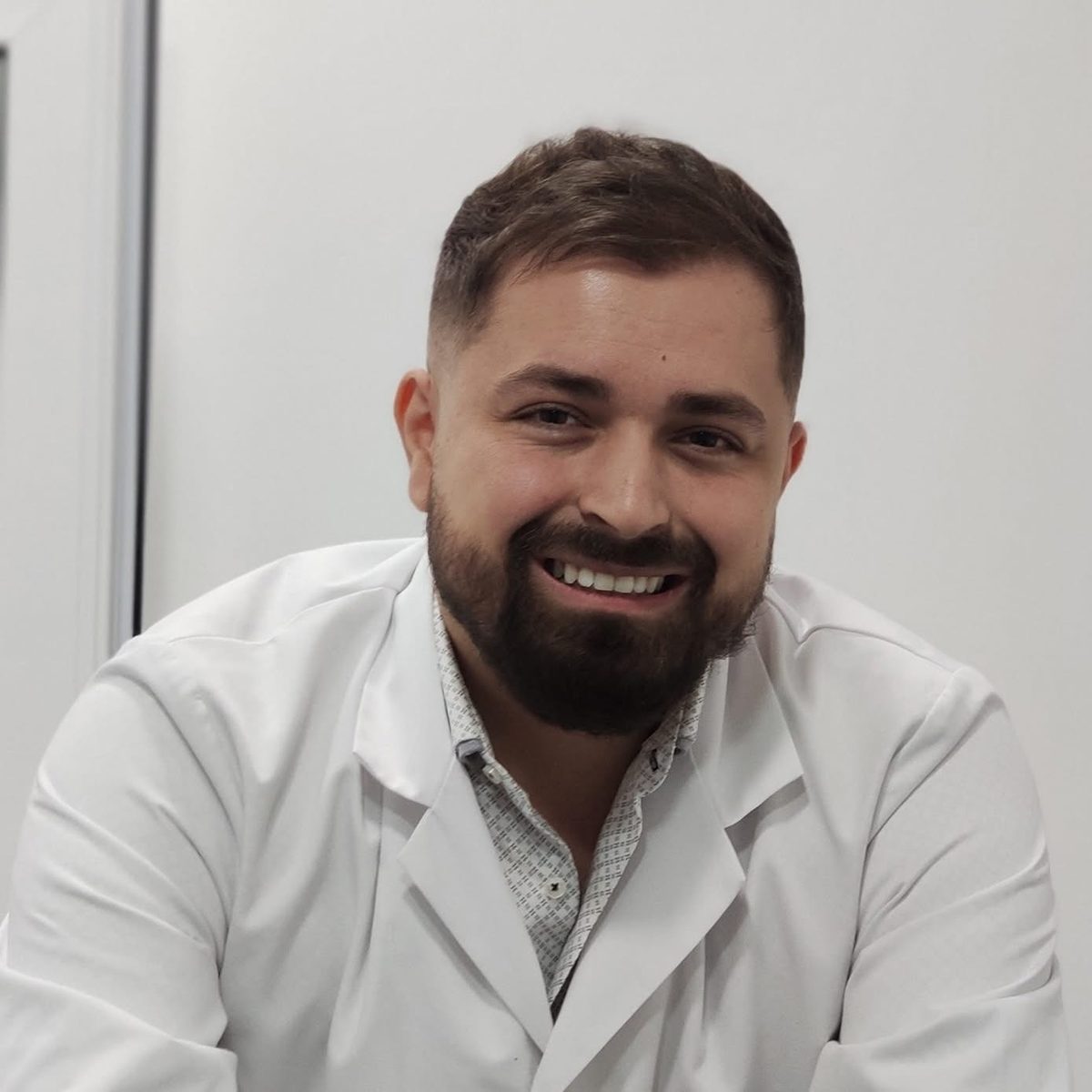 Dr. Haris Mekić
